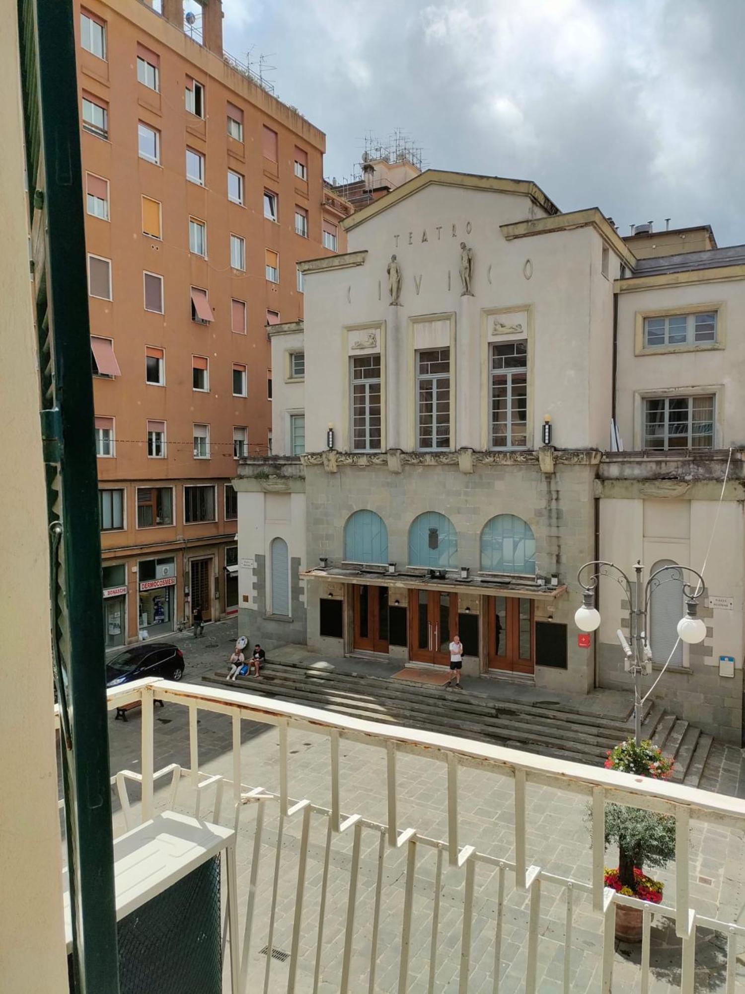 Ferienwohnung Il Balcone Sul Teatro La Spezia Exterior foto